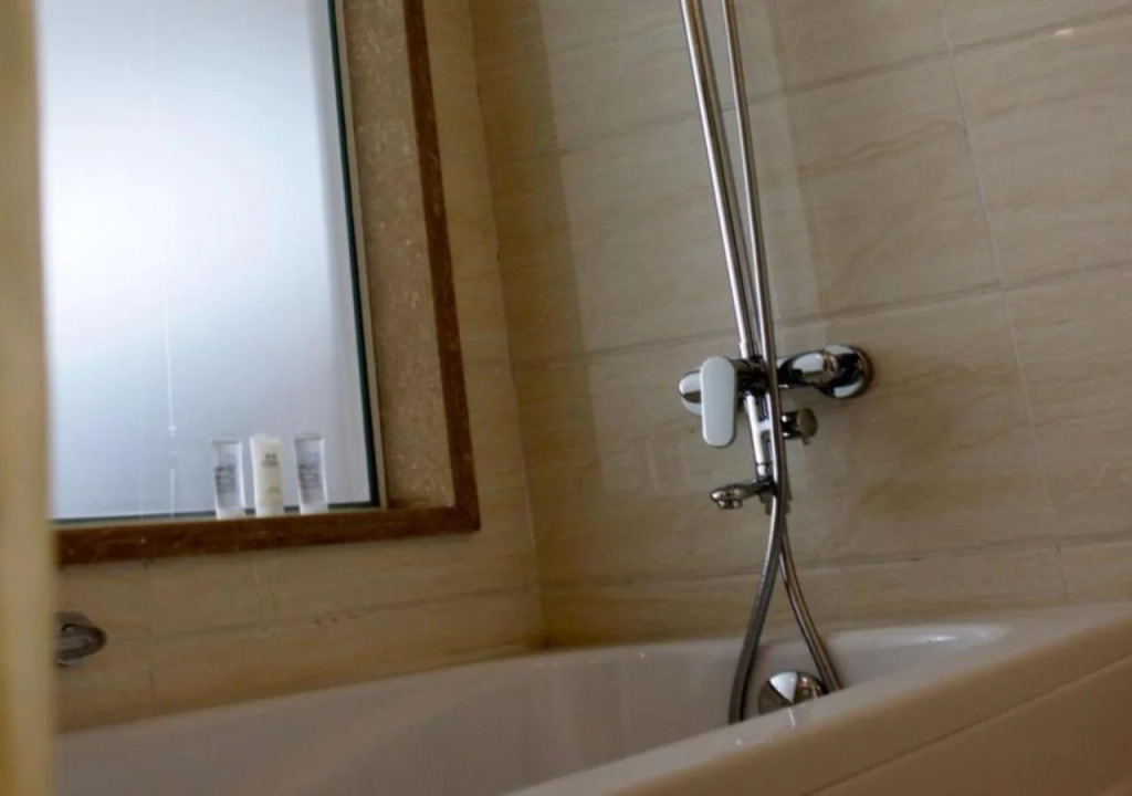 Days Inn Frontier Qingdao Airport