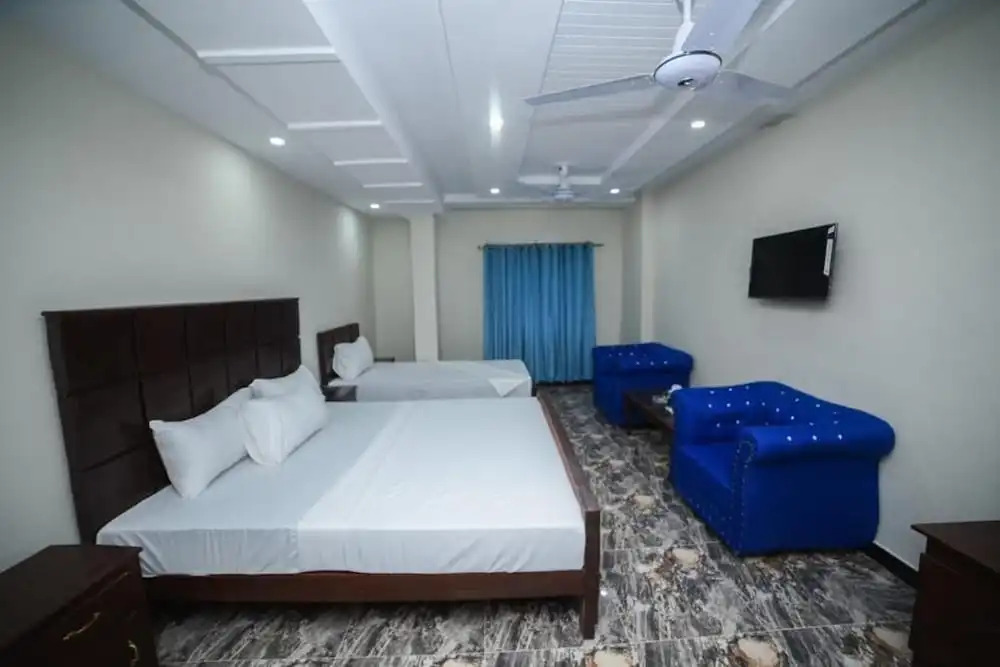Royal Blue inn Hotel