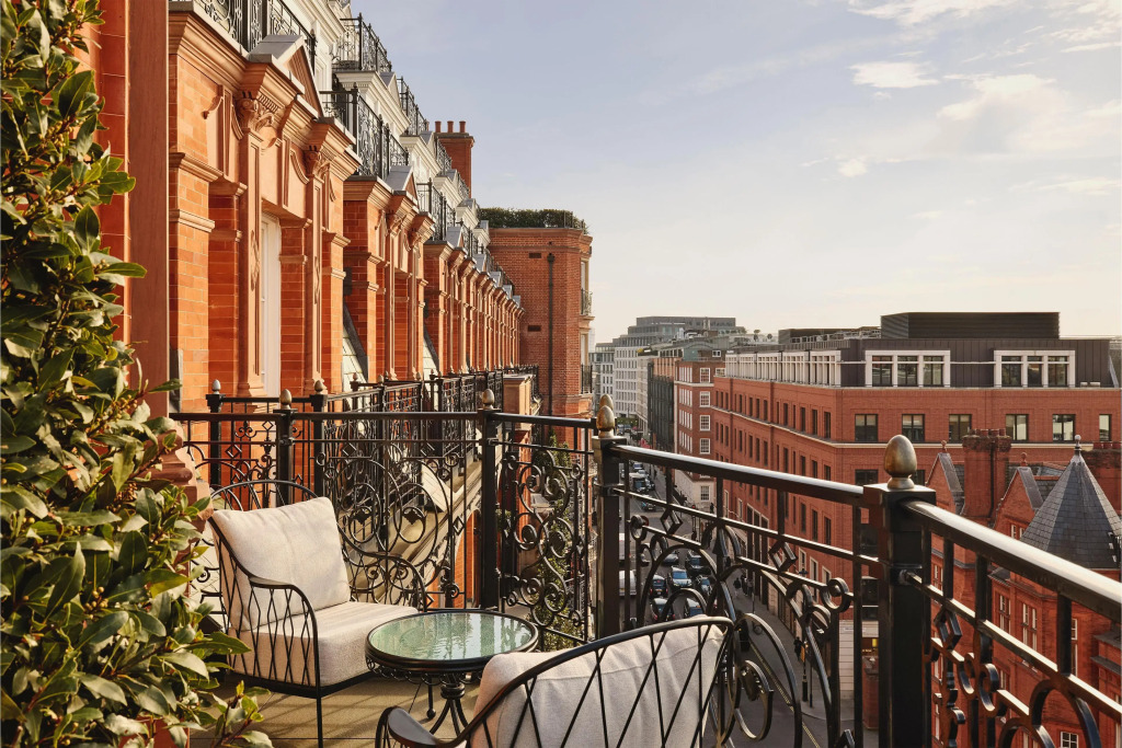 Claridges, Maybourne