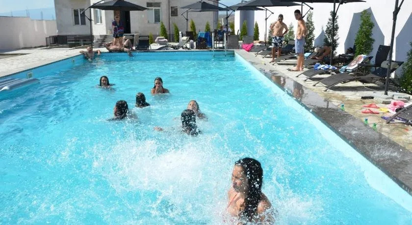 Ossanna Hotel