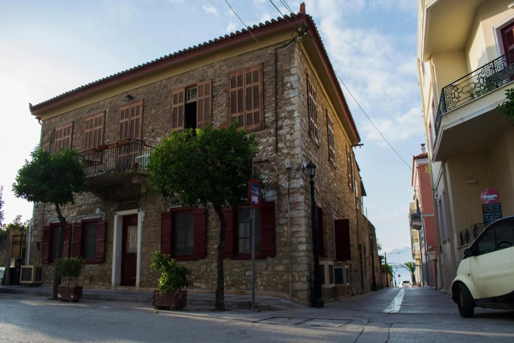Traditional house of 1898 in the heart of old town of Nafplio