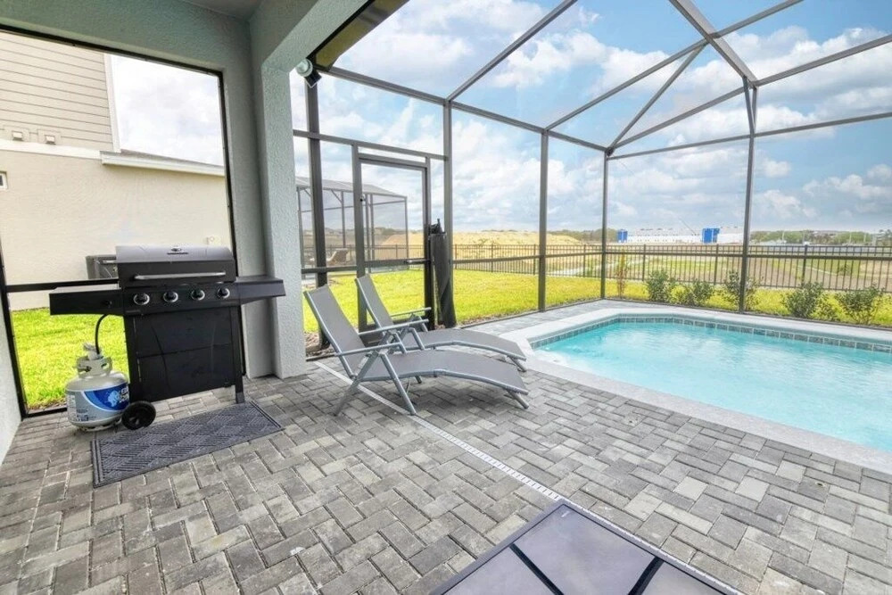 Get Away At Windsor Island Resort 5 Bedroom Home by Redawning