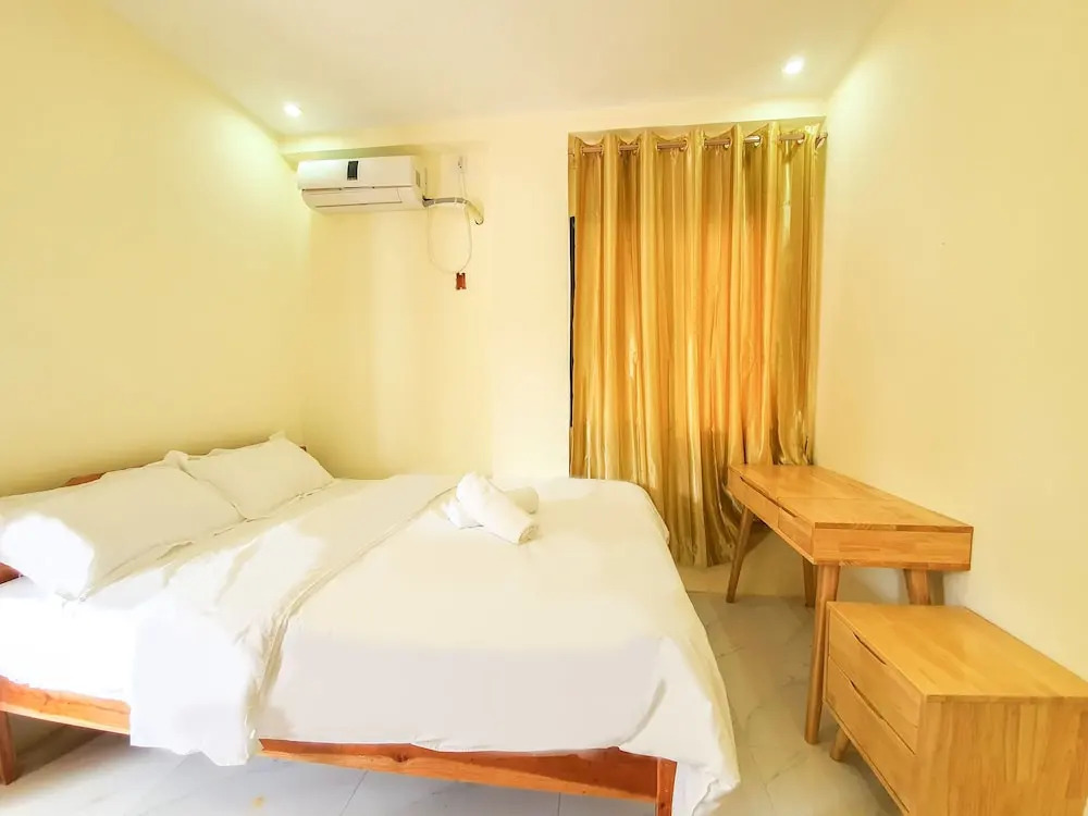 Speed 8 Inn Moalboal