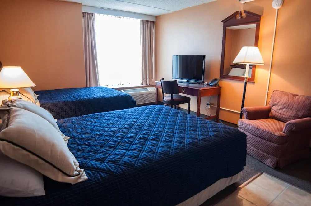 Red Roof Inn & Conference Center Chicago - Aurora Fox Valley