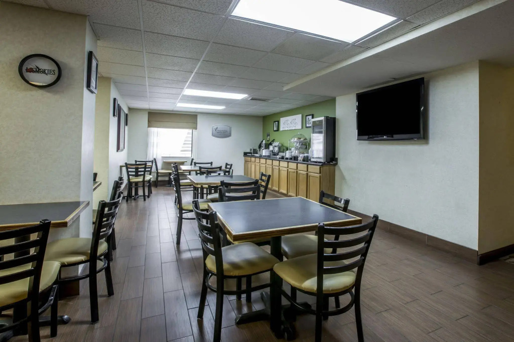 Sleep Inn & Suites near Sports World Blvd