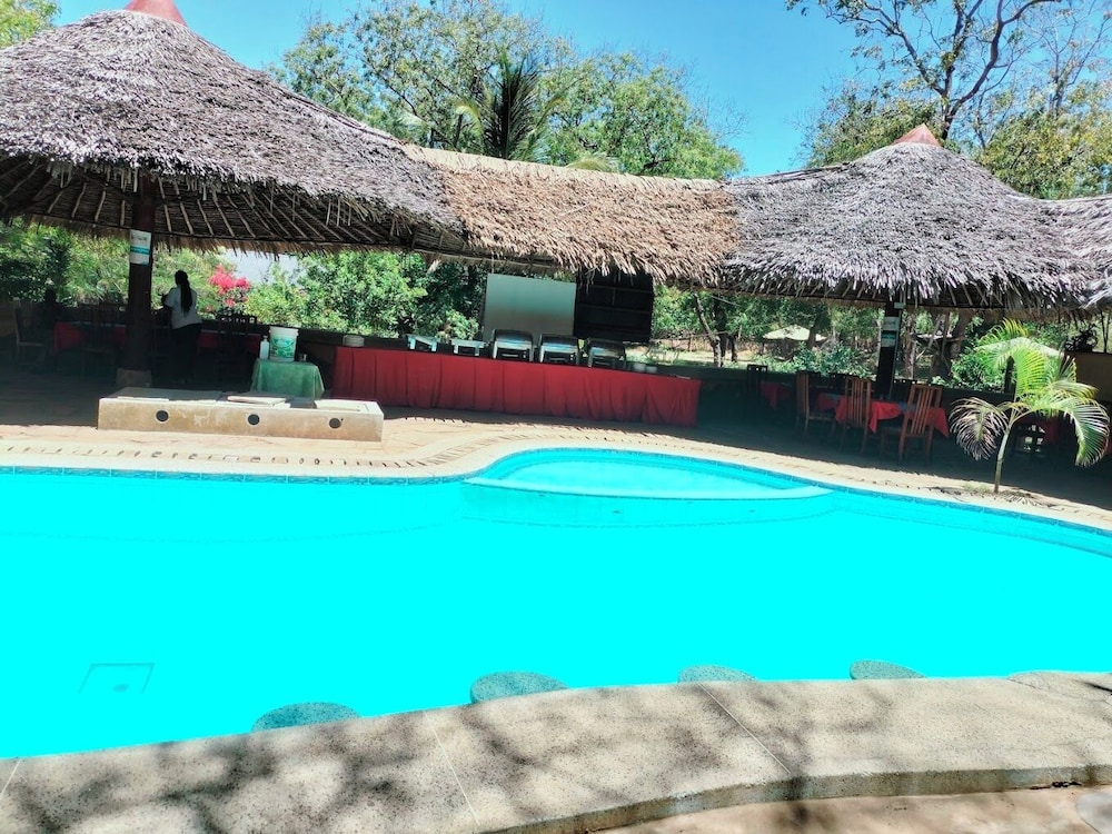 Bofa Beach Resort