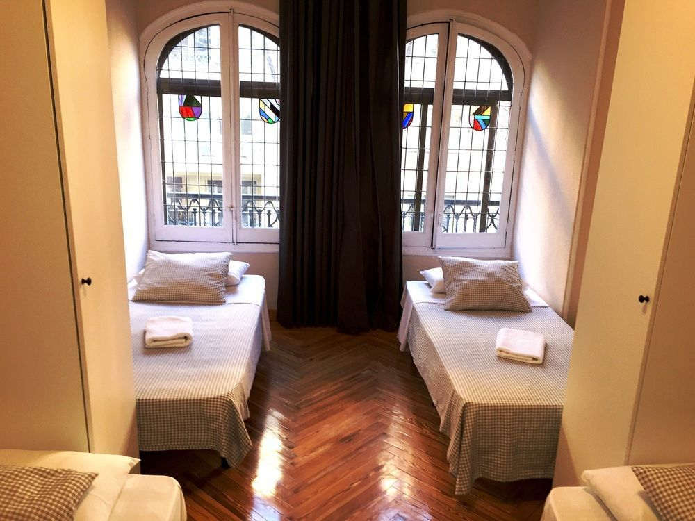 Rooms Arguelles 58
