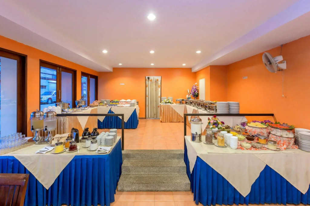 Chaiyapruek Suites