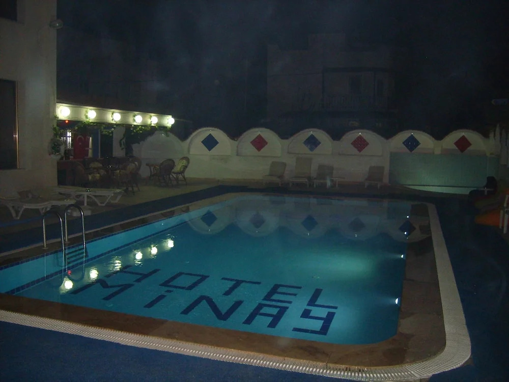 Minay Hotel