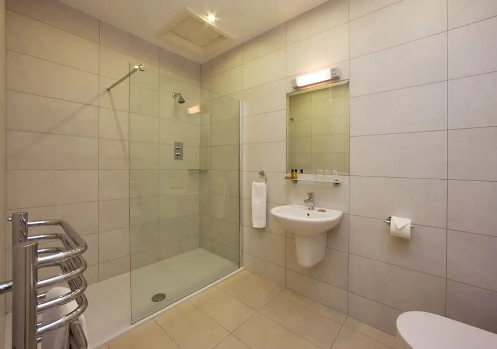Walter Raleigh Hotel