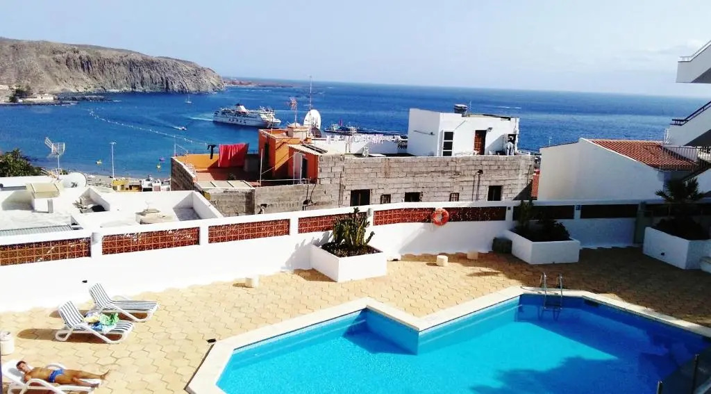 Ocean View Apartment over Los Cristianos, Playa las Vistas