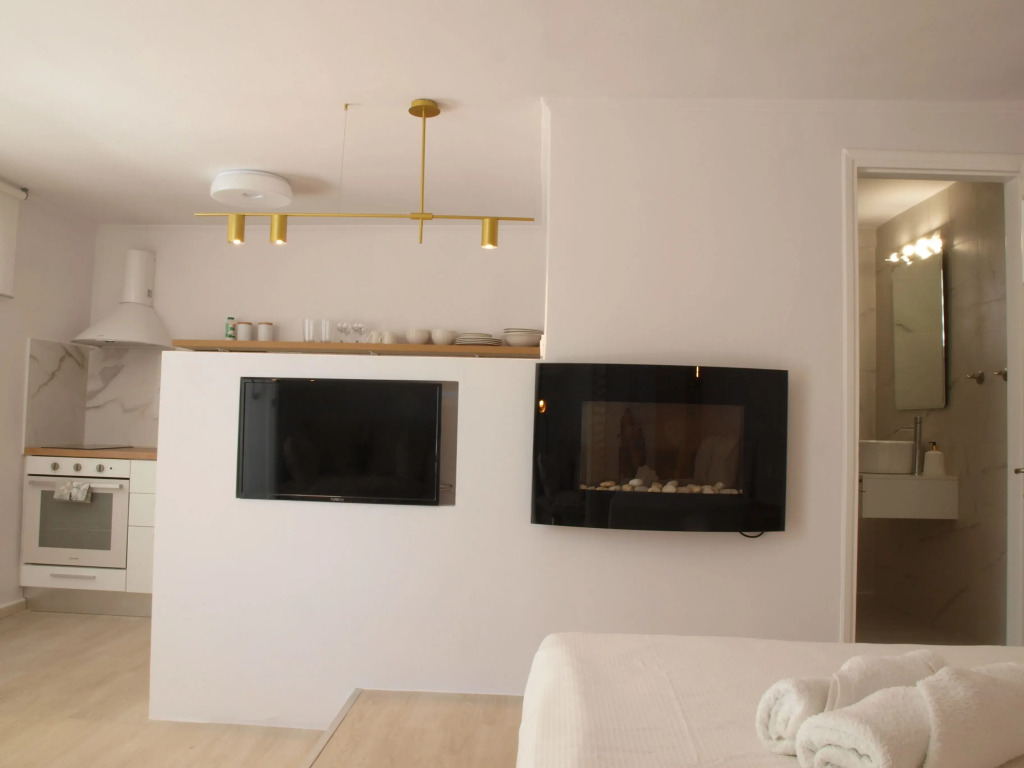 Kavouri Seaside Luxury Bungalow