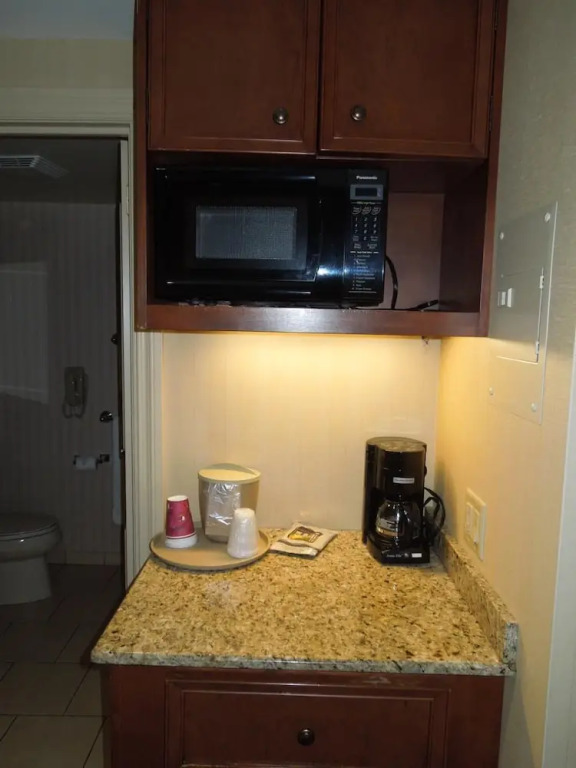 Rockville Centre Hotel - JFK Airport