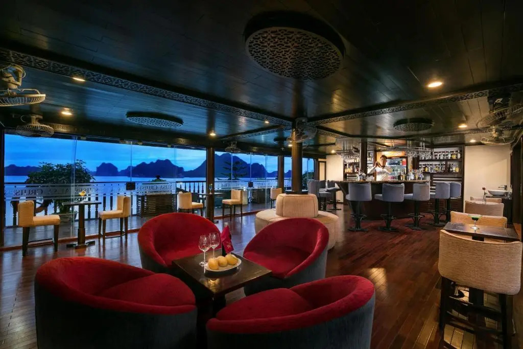 Alisa Cruise Halong