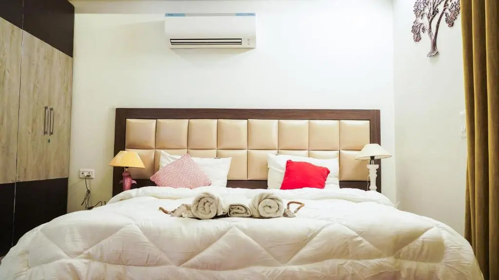 Lime Tree Service Apartment - Near Artemis Hospital ,Gurgaon