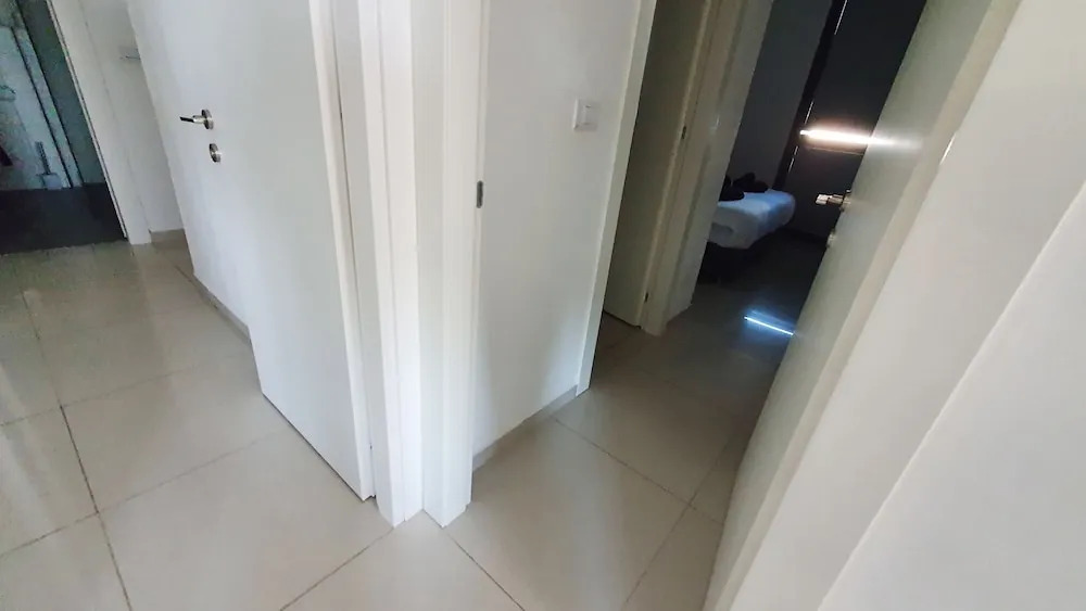 Design Apt Parking Included 2BDR TL16