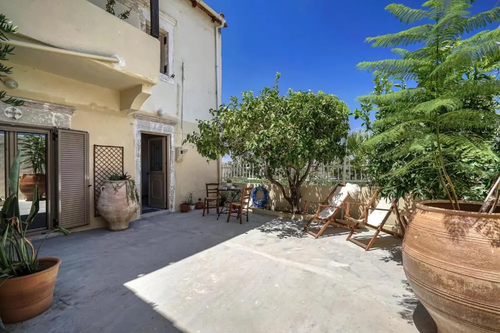 Serenity Courtyard village apartment