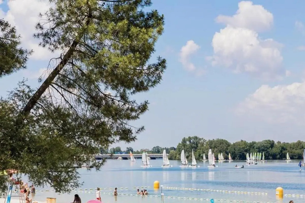 ibis Styles Bordeaux Lac Bruges