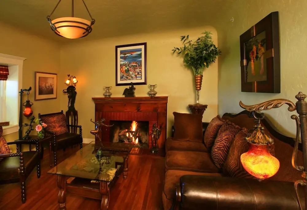 Bella Luna Inn