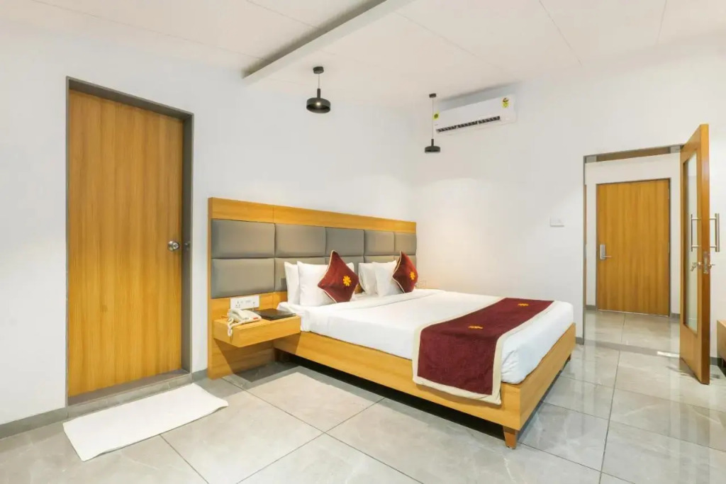 Gold Beach Villa