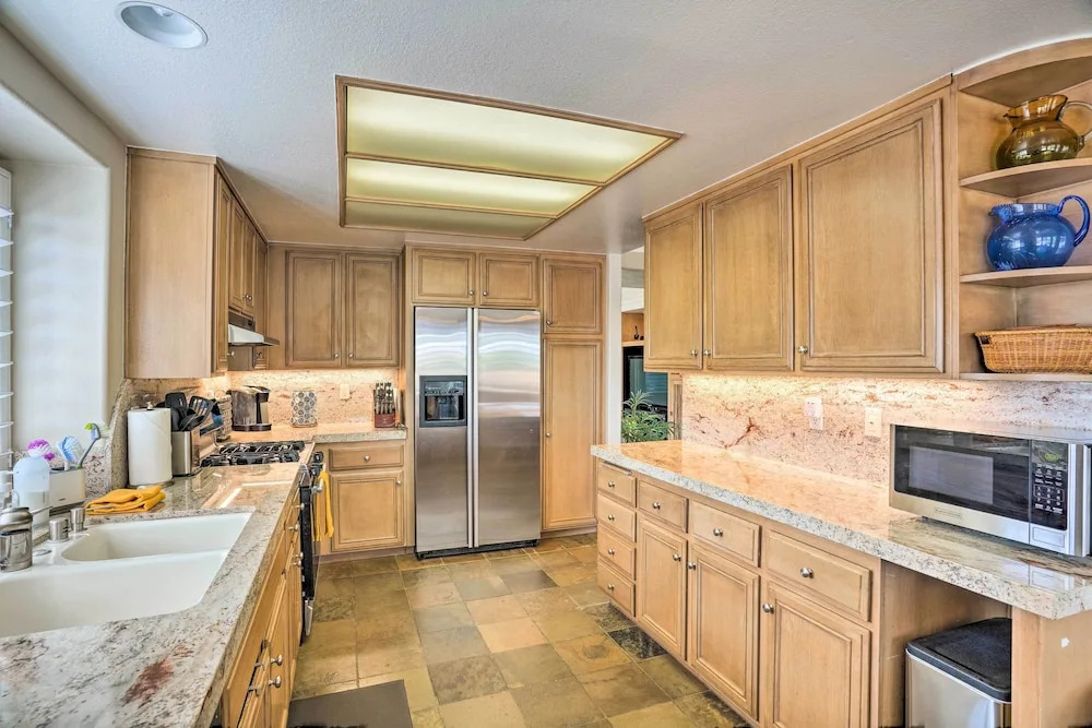 Indian Wells Oasis w/ Pool: Walk to Tennis Garden!