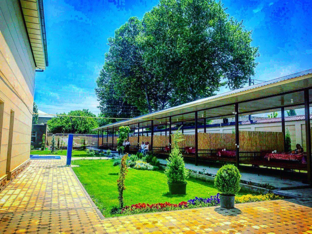NUR Hotel & Resort