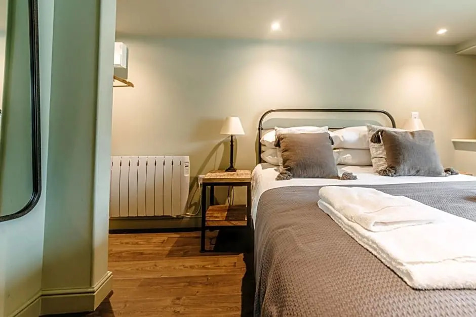 Seven Stars Penryn