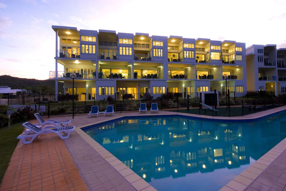 Beachside Magnetic Harbour Apartments