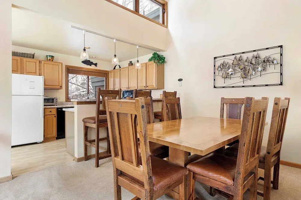 Riverside Condos B204 by Avantstay Condo Close To Downtown, Town Park & Ski Lift #8