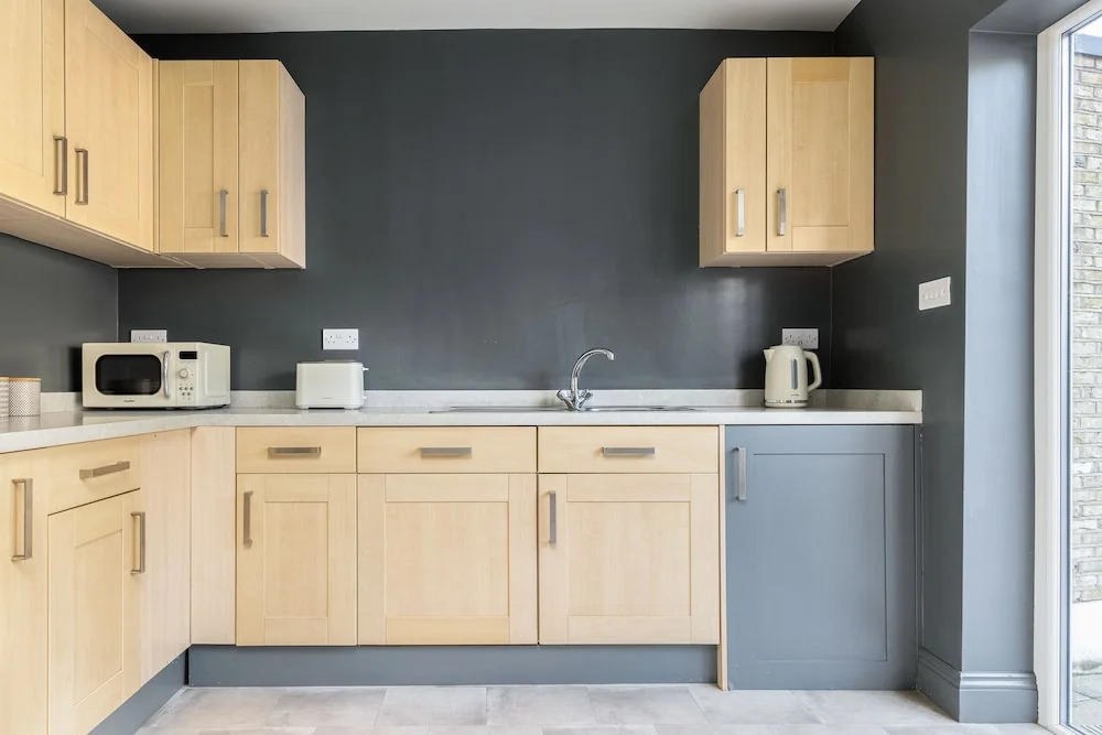 Spacious 3 Bed Flat Putney