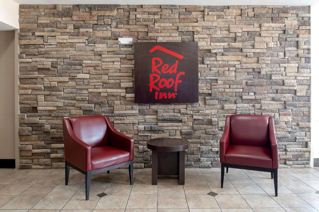 Red Roof Inn Sulphur