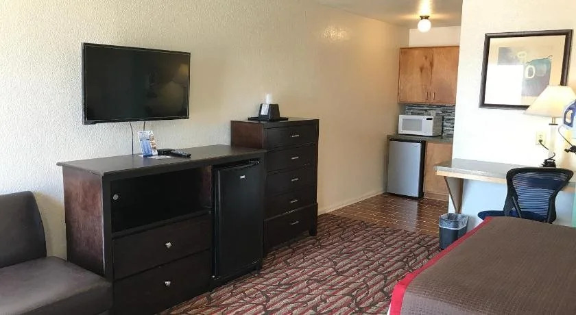 HIgh Five Inn Killeen-Forthood
