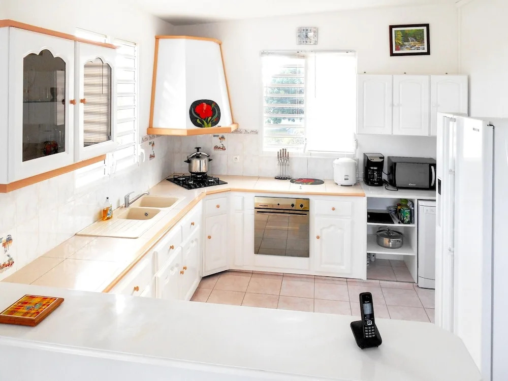 Apartment With 3 Bedrooms in Dubedou, With Wonderful sea View, Pool Ac