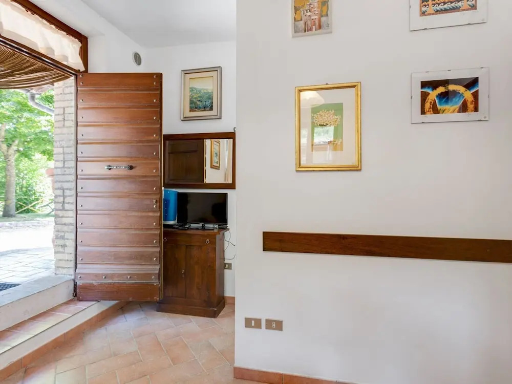 Apartment in Umbria Near Majestic Mountains