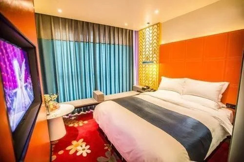 Blue Magpie Hotel Shifu Branch