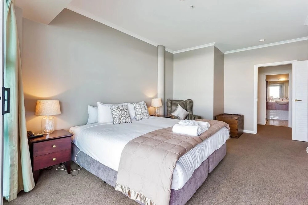 QV Absolute Waterfront Apartment - 379