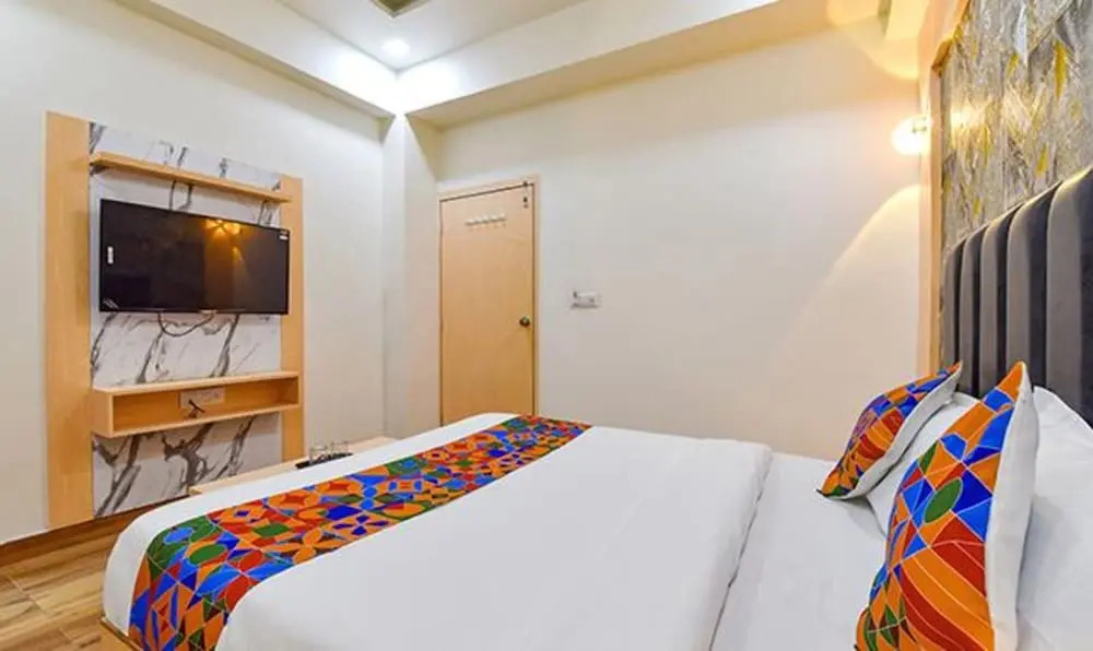 FabHotel Symphony Grand - Inside Barcelona Complex
