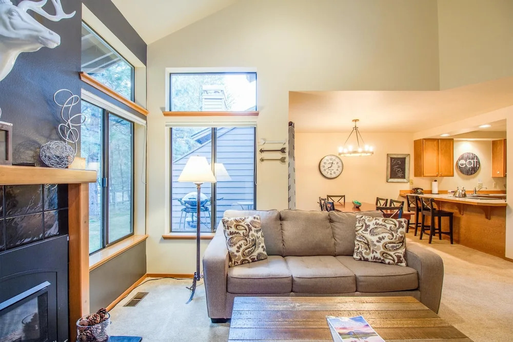 Skyline Condo 13