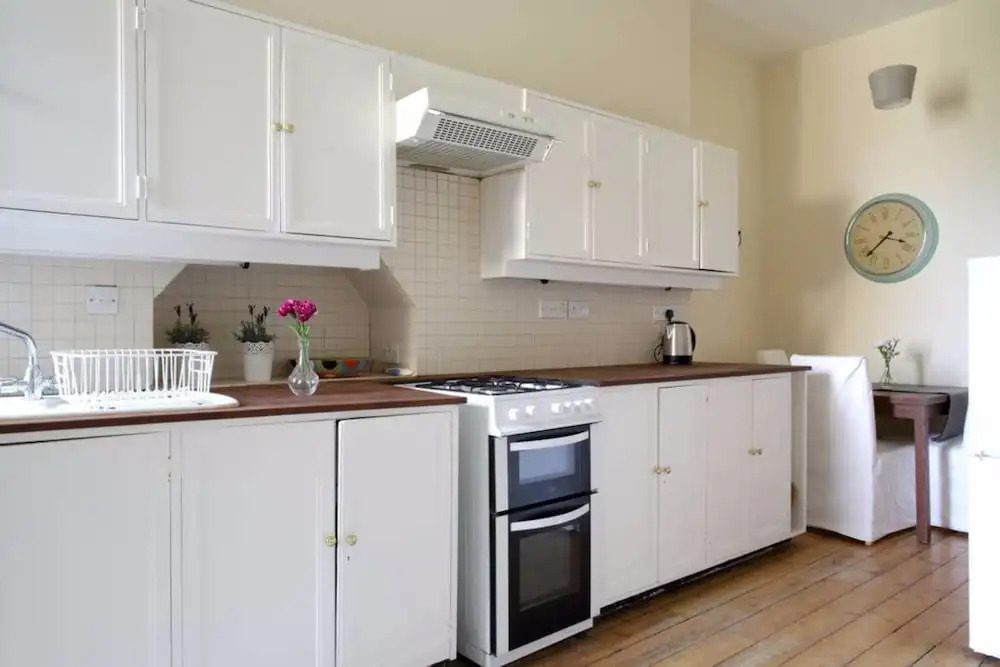 1 Bedroom Apartment In Bruntsfield