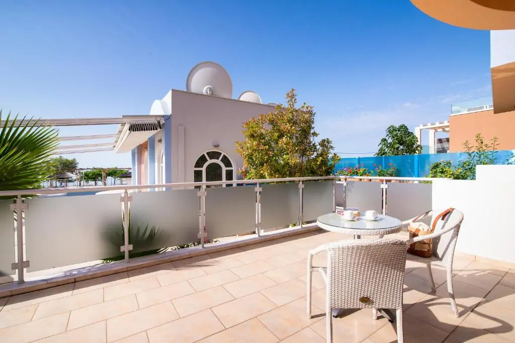 Sunray Hotel