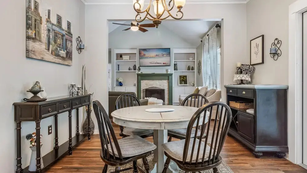 Southern Charm by Southern Vacation Rentals