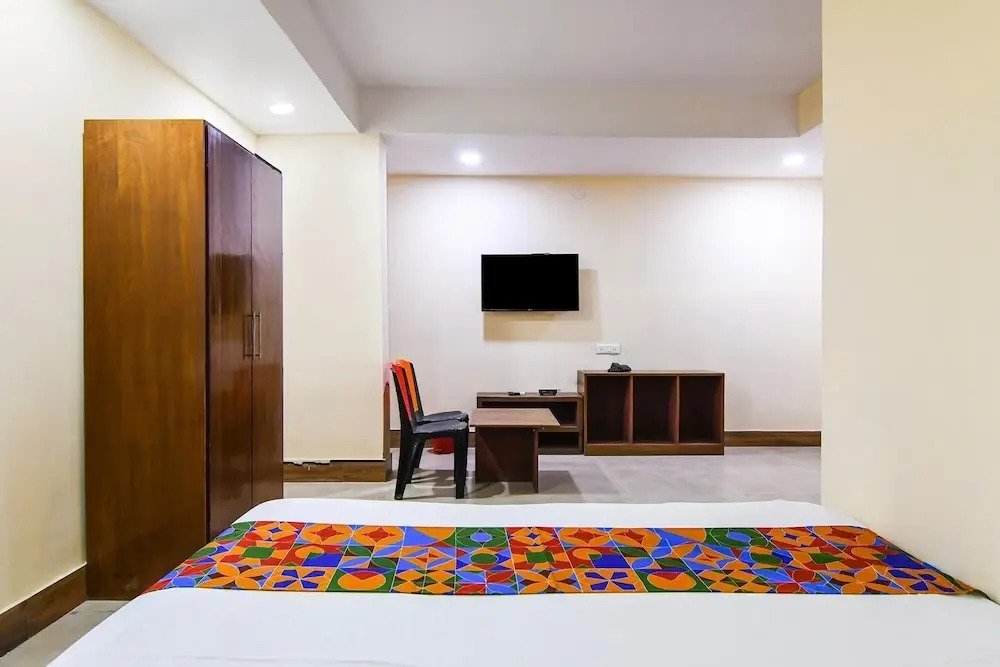 FabHotel Ridz Plaza