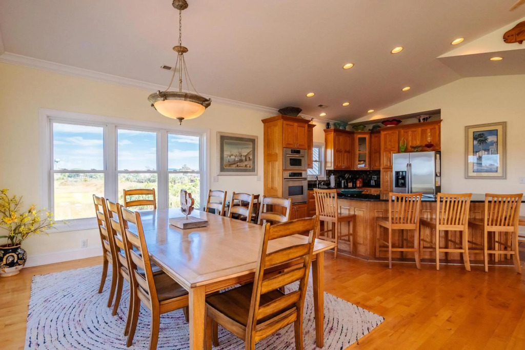 Coastal Living by Oak Island Accommodations