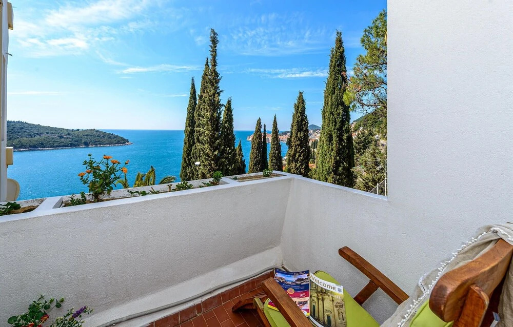 Amazing Apartment in Dubrovnik With Wifi and 2 Bedrooms