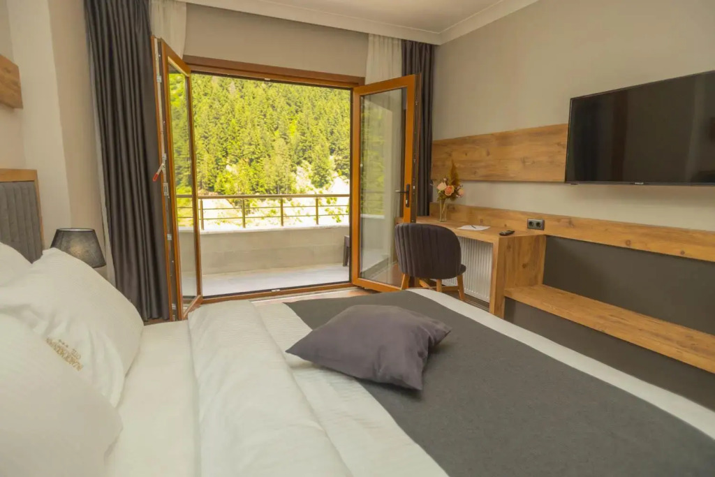 PAZARCIK MOUNTAIN HOTEL