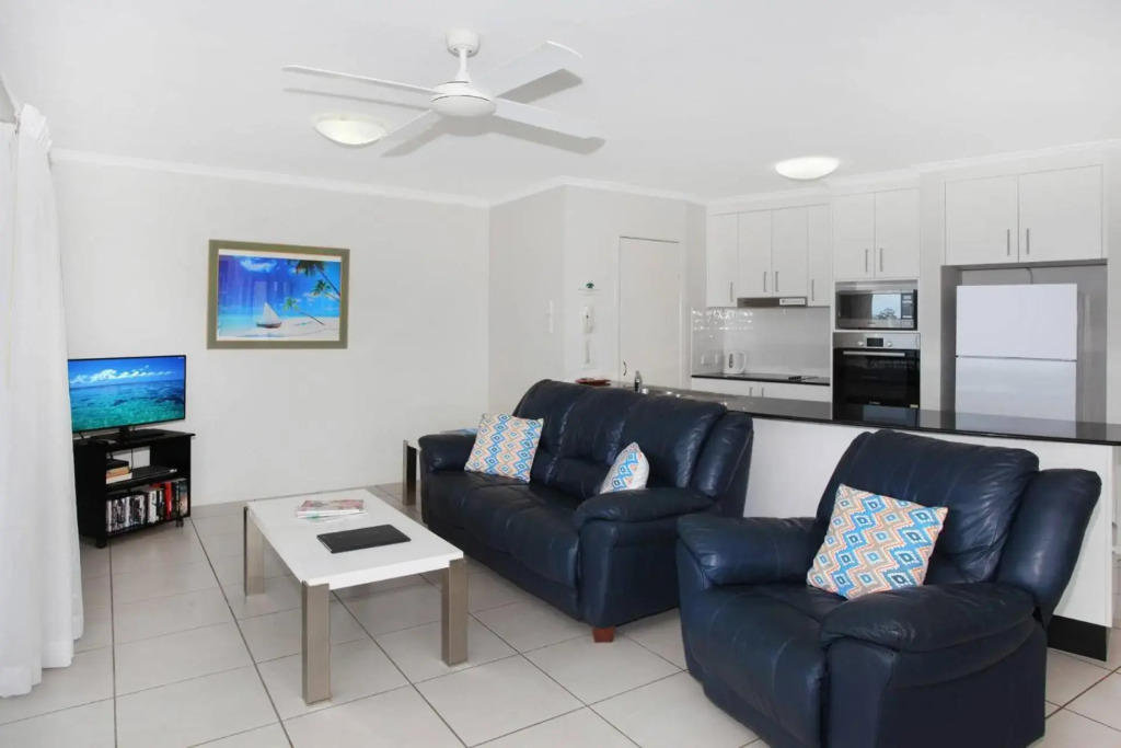 Unit 4 'Beaumont Sur Mer', Coolum Beach