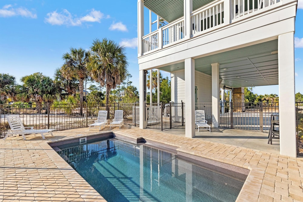 Pet Friendly Beach House - Bella View