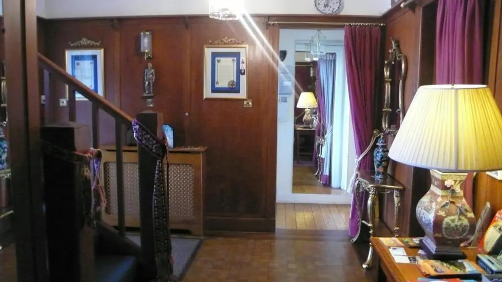 Sandilands House