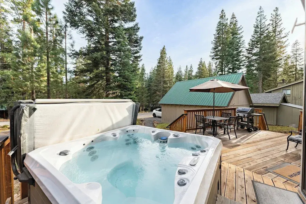 Emerald by Avantstay - Tahoe Donner Mountain Retreat w Large Patio