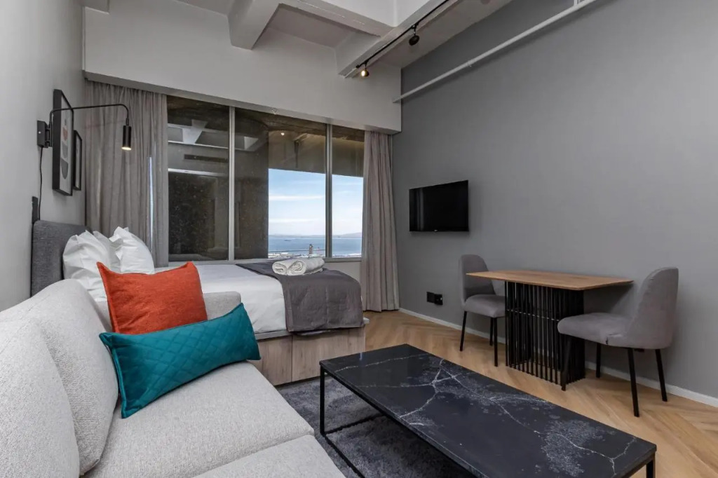 One Thibault Luxury Apartments